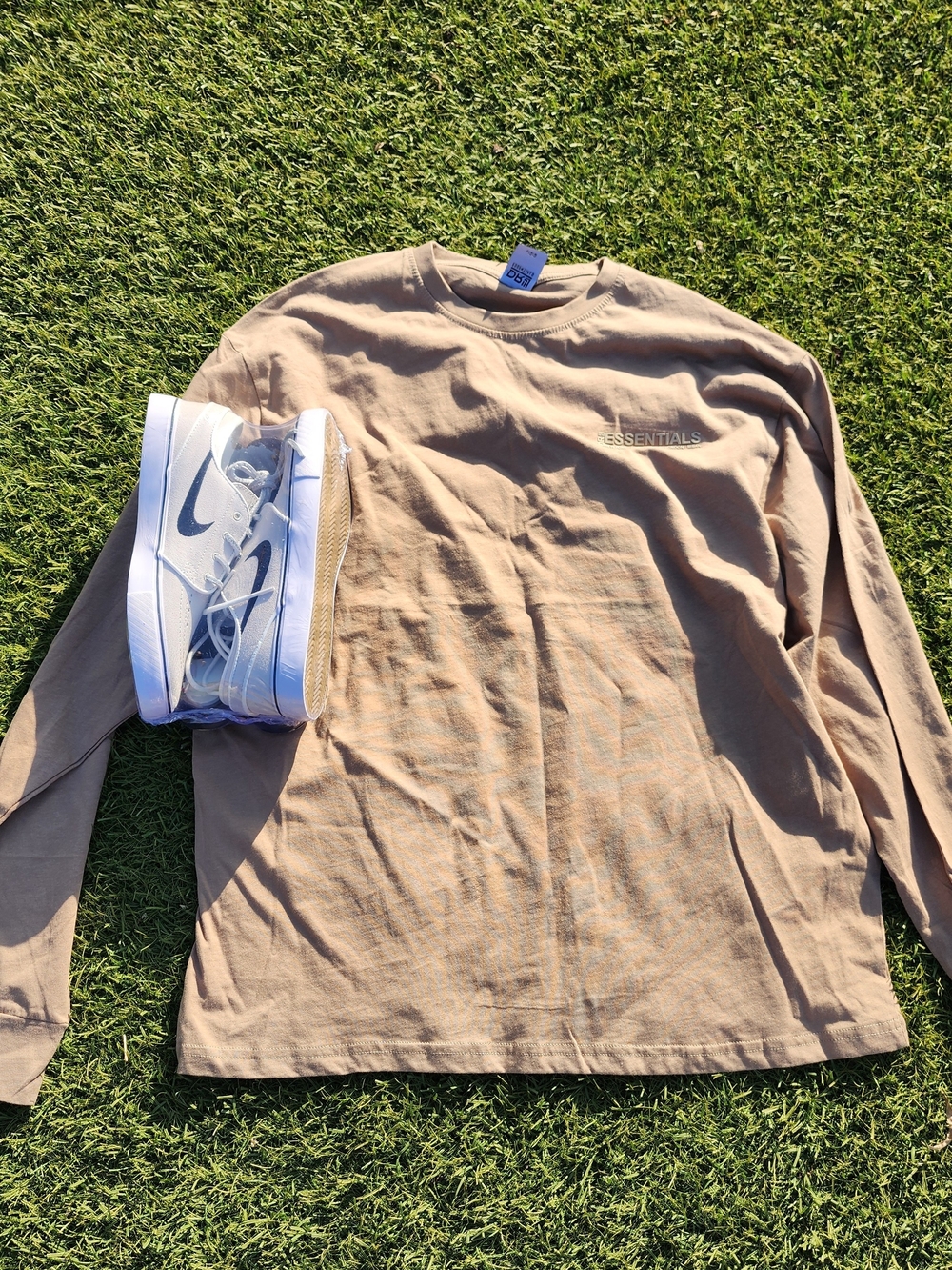 BUNDLE ALERT-Essentials Long Sleeve With Nike SB Zoom Janoski OG+
